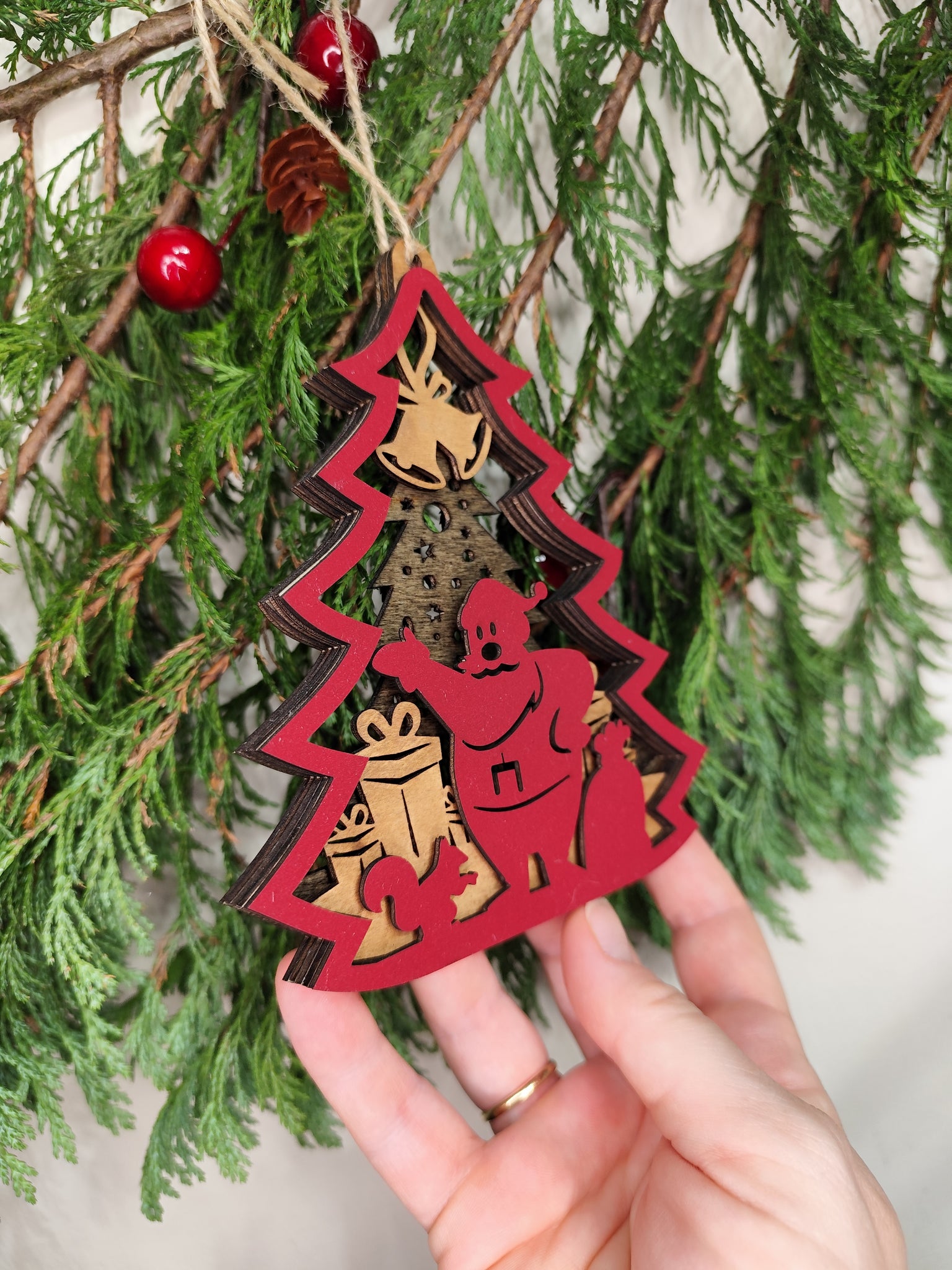 Christmas Wood Ornaments 🎄