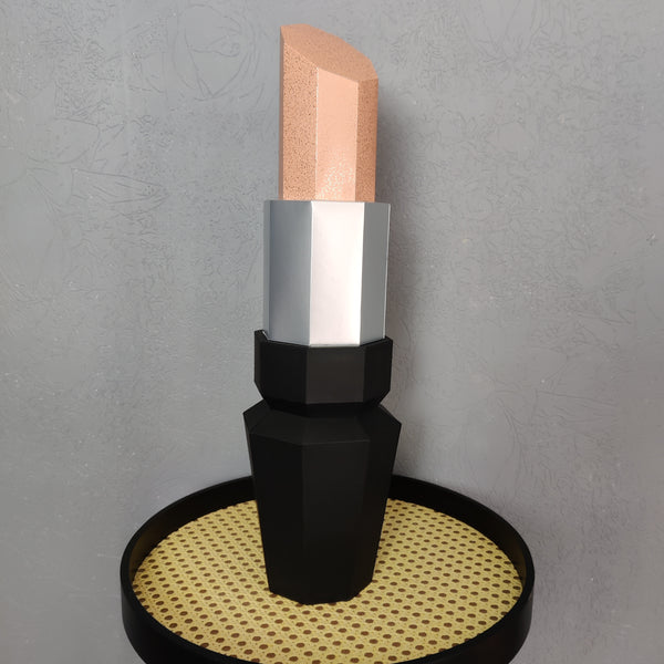 Nude Card Lipstick 45 cm Decoration Beauty salon