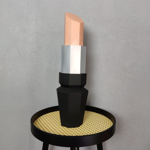 Nude Card Lipstick 45 cm Decoration Beauty salon