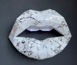 White Marble/Silver Card paper Lips 37cm Wall Decoration